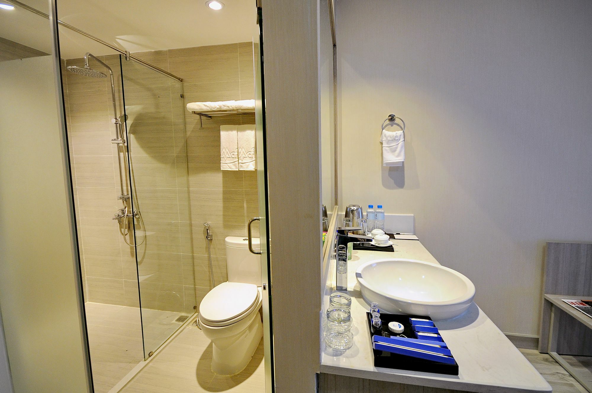 Hotel The Mcr Luxury Nha Trang Zewnętrze zdjęcie